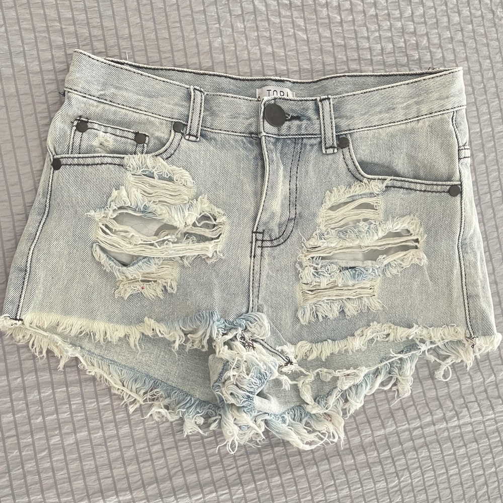 High waisted vintage style torn jean shorts sz 26